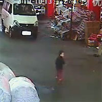 Toddler Hit-and-Run Tragedy / Wang Yue