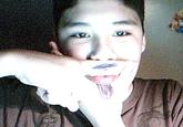 Fingerstache