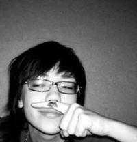 Fingerstache