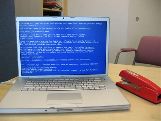blue_screen_of_death_mac_2_.jpg