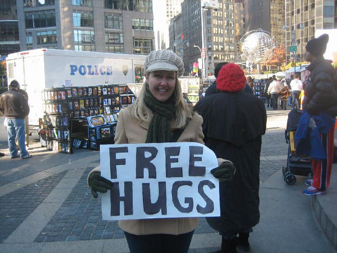 KIMfreehugs.jpg