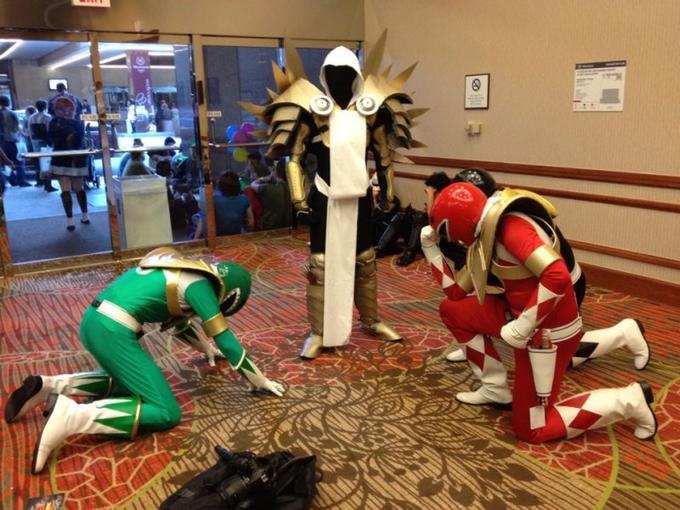 Power Rangers Bowing To Tyrael
